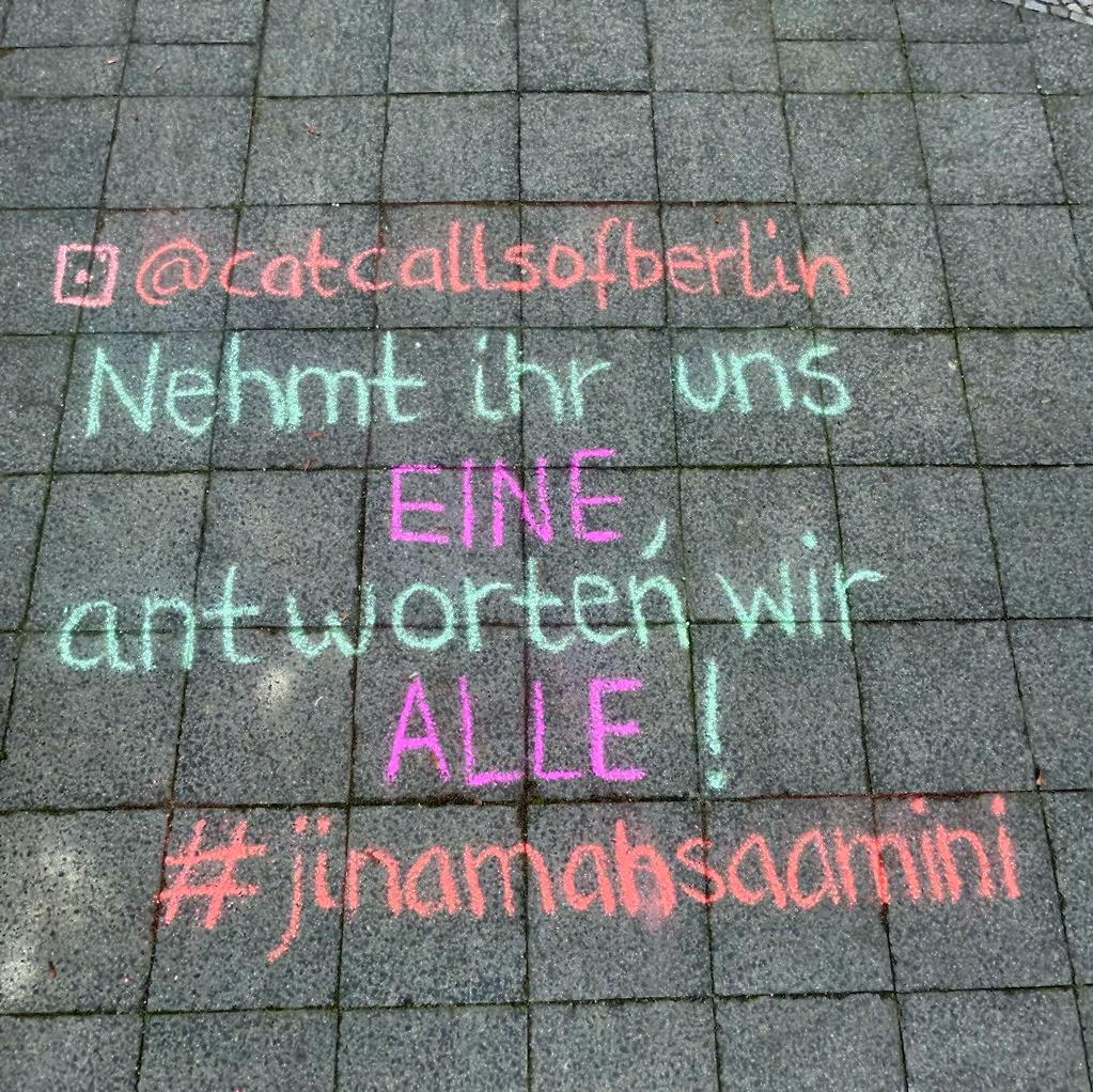 catcallsberlin's tweet photo. Caption auf Instagram!
#catcallsofberlin #feminismus #chalkback #jinamahsaamini #feministischerkampftag #frauentag #iwd
https://t.co/uWbTwln9sy https://t.co/IZCkgS0fkU