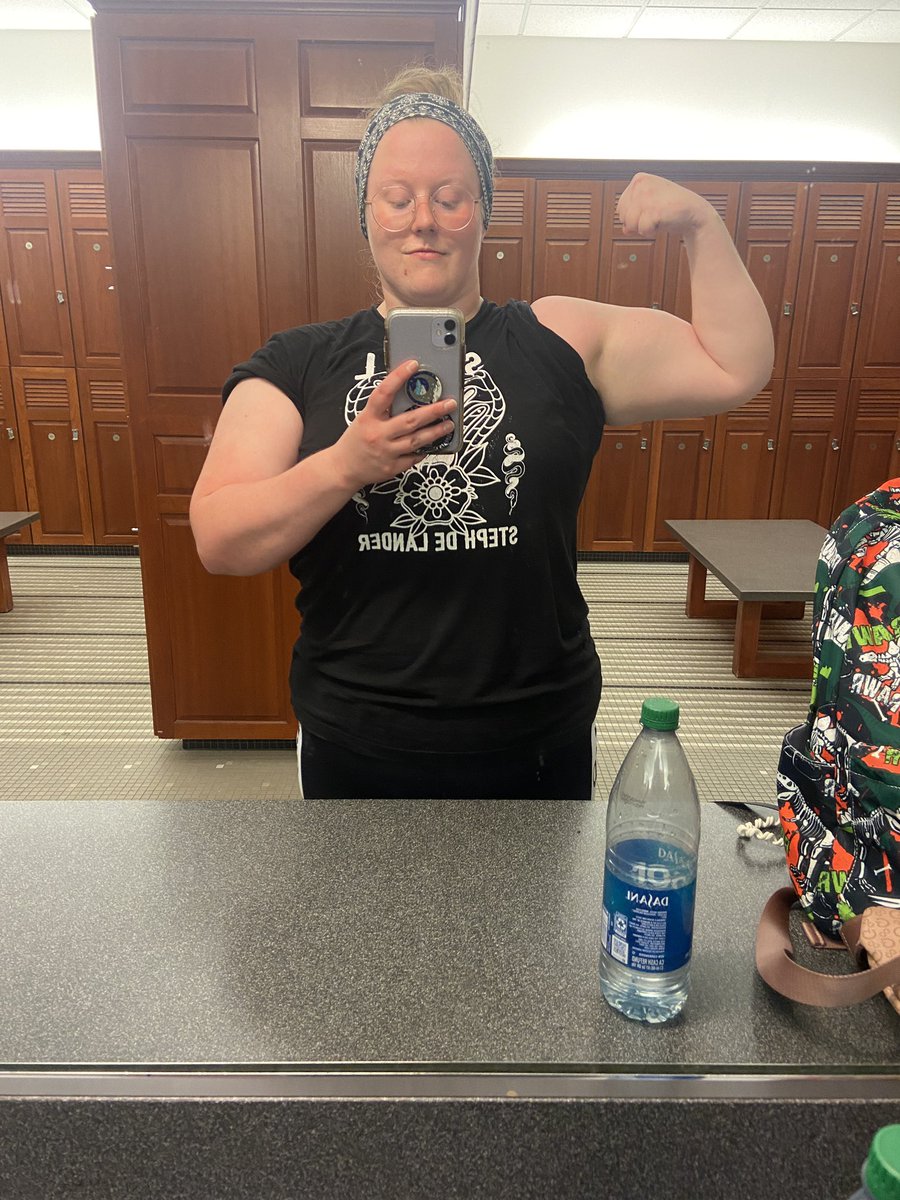 Kim Piper Benson on Twitter "Training so I can crush your skull with my bare hands. 🥰👉🏻👈🏻"