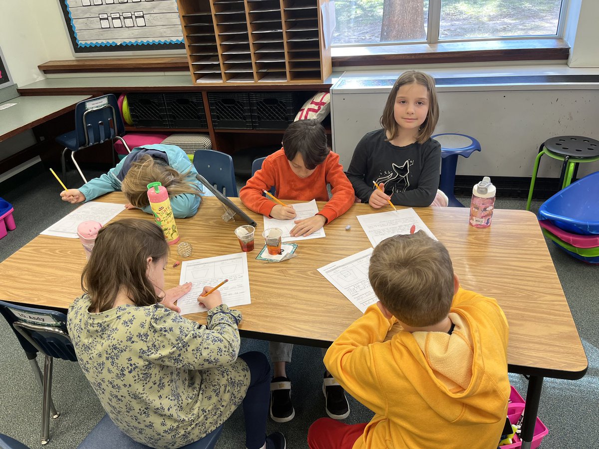 Ms. Ryan tweet media