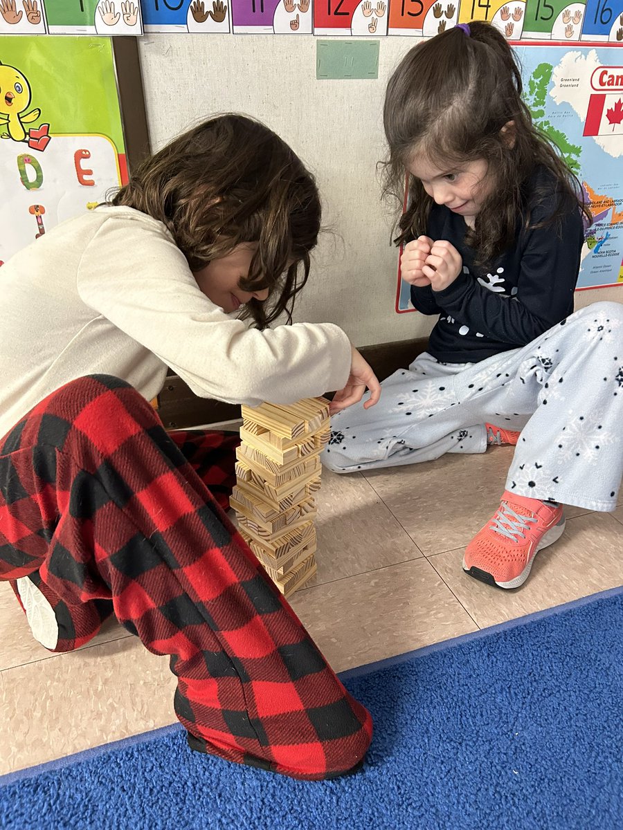 MissM_room105's tweet photo. PJ day and board game day was a huge success before march break! 😁 #BanburyHeights #GEDSB #sharing #takingturns #collaboration #counting #happymarchbreak #grade1/2 https://t.co/cUovRmgGq3