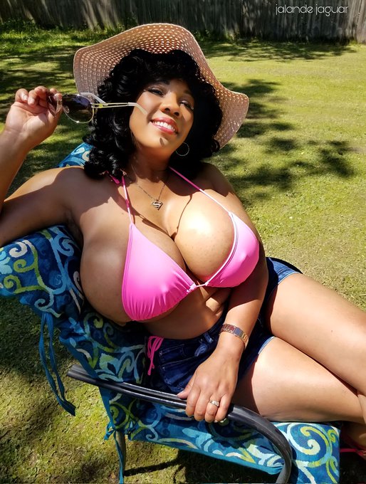 Flashback Friday!! This is a classic unreleased pic that is very close to the one that I released. More