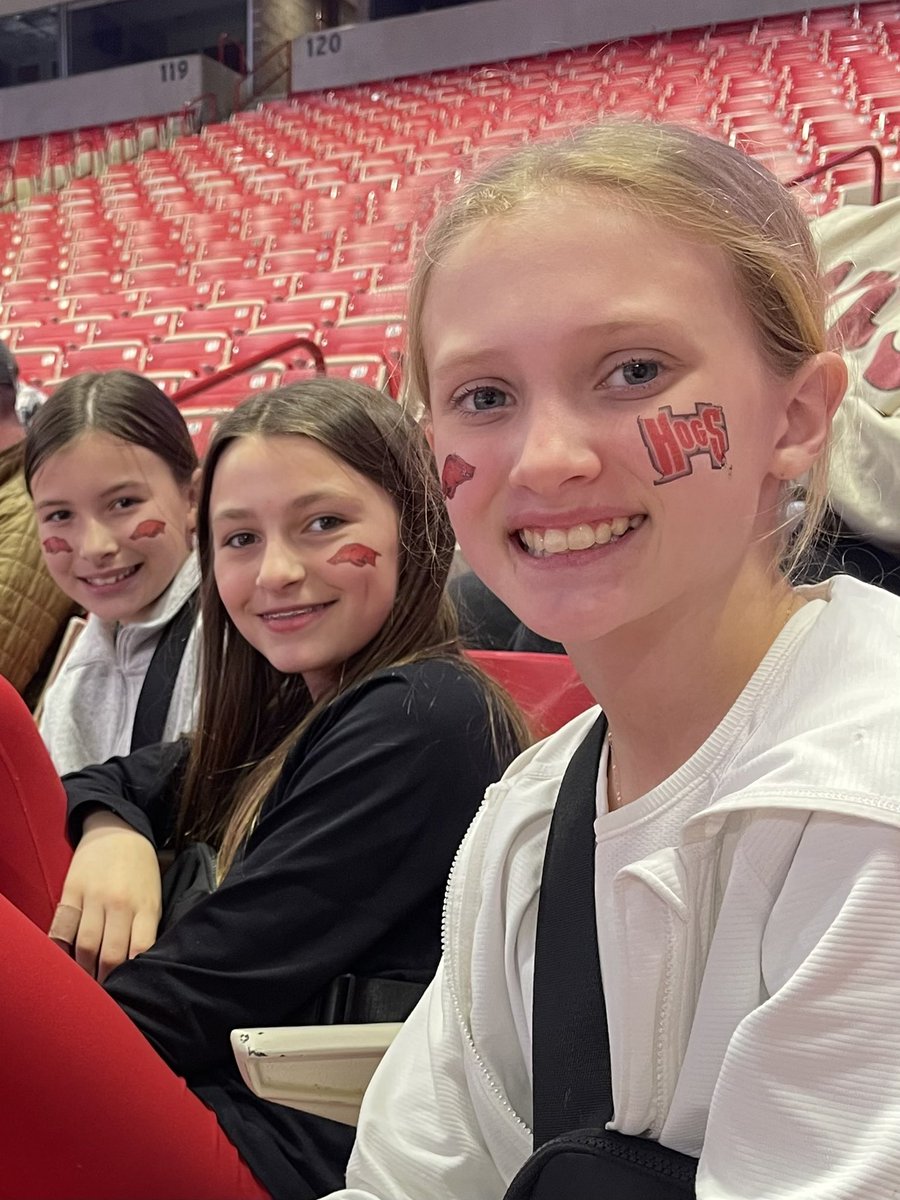 Girls Trip!!! #WPS <a href="/RazorbackGym/">Arkansas Gymnastics 🐗</a>