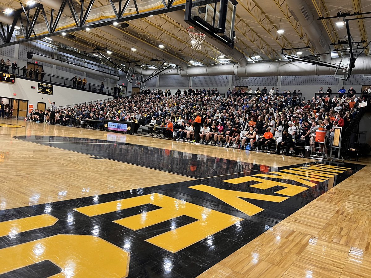 Zach Harig tweet media