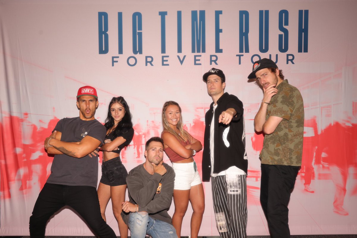 <a href="/JustFanEvents/">JFE</a> ~ boy band pose ~