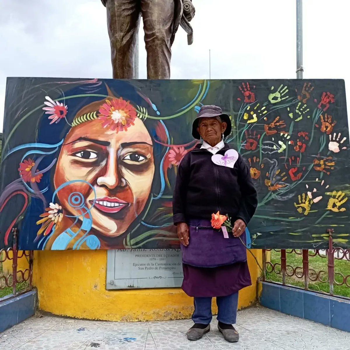 UNAPE_Imbabura's tweet photo. ✊8M 💜

Compañeros/ras de UNAPE Pimampiro  fueron parte de la marcha en conmemoración del 8 de marzo, con la propuesta artistica "murales moviles" del movimiento #ARKIPUS

✊ 🎨💜

#8M
#8marzo2023 
#MuralesMoviles
#UNAPE_Pimampiro
#ArtePopular https://t.co/A5kobNmOx6