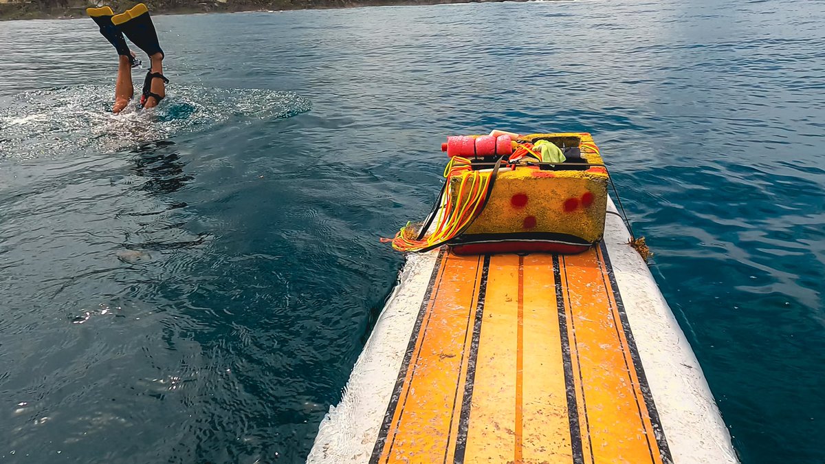 HenetWave's tweet photo. Deploying some underwater toys today at Soupbowl to help us validate our aerial buoy next week. Got data? @surfline https://t.co/fdmMDx2Qfx