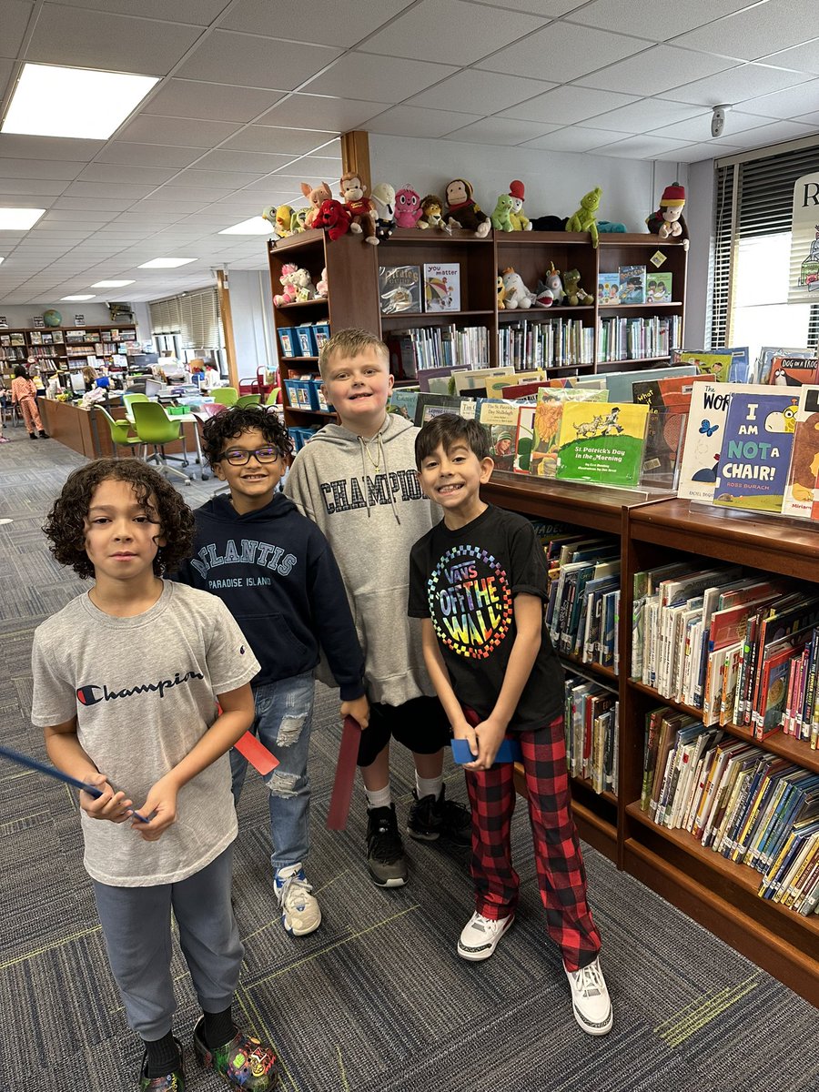MrsPetridis's tweet photo. Library exchange!  @wwplib https://t.co/evq8V3s2xu