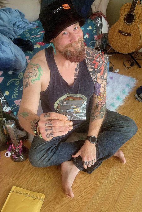 Shout out to @PornHub Thanks for the cool new gear! I love this job lol! https://t.co/b5e8pXDR1C<a class="tags" href="/tag/pornhub">@pornhub</a>