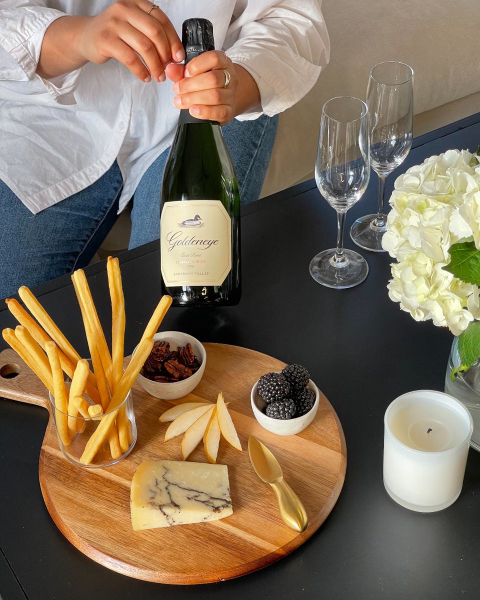 Time to #UncorkIt and let the bubbles flow! The Goldeneye Anderson Valley Brut Rosé in your fridge is begging to be opened. 🍾