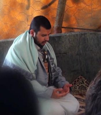 العناية الألهية دائما تحيطه وترافقه لأنه صادق مع الله حق صدقه.

#لبيك_سيدي