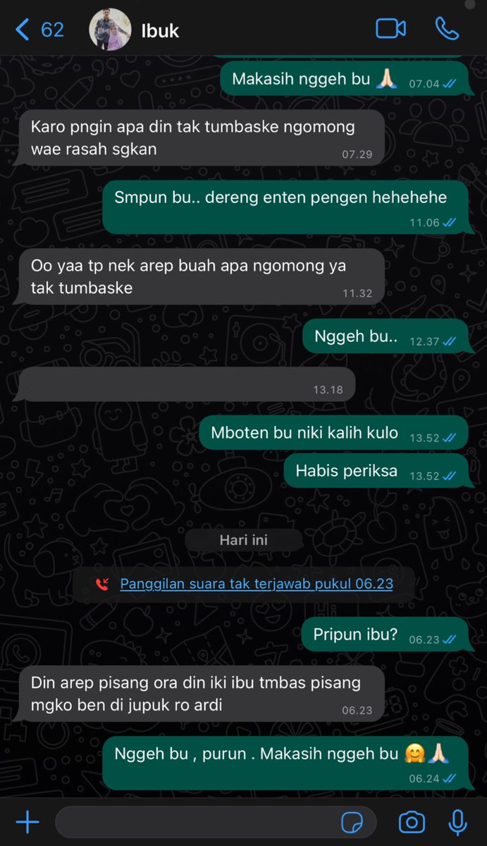 Rezeki gak harus tentang uang . Contohnya punya ibu mertua yg baik juga rezeki . Masya Allah 🤍