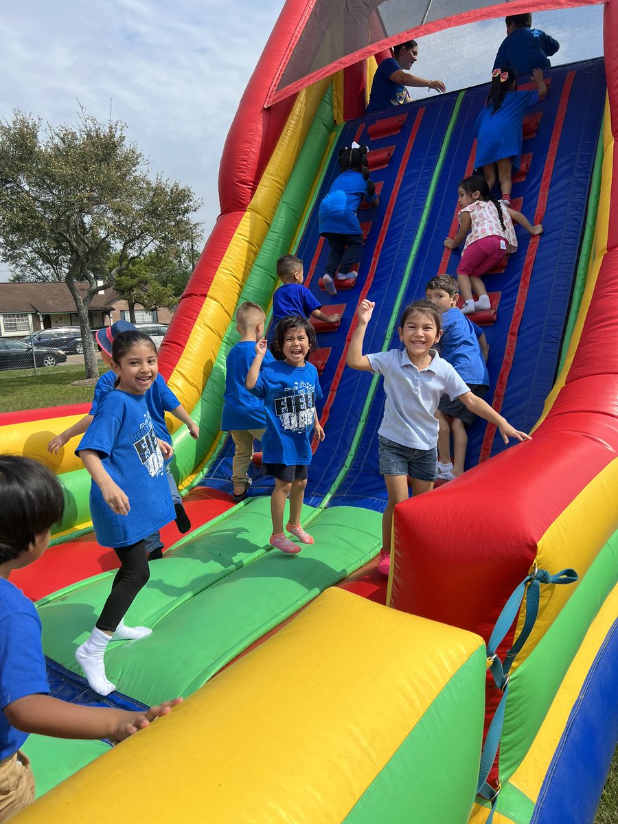 Jennifer Cubelli-Gomez tweet media