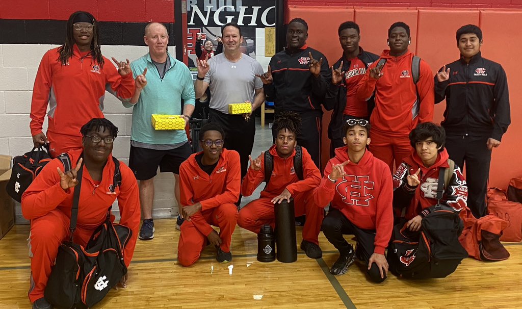 Longhorn Track &amp; Field wants to send a shout out to our Athletic Training Staff &amp; Student Trainers for all they do for Longhorn Athletics #TTHL 
#AthleticTrainingMonth