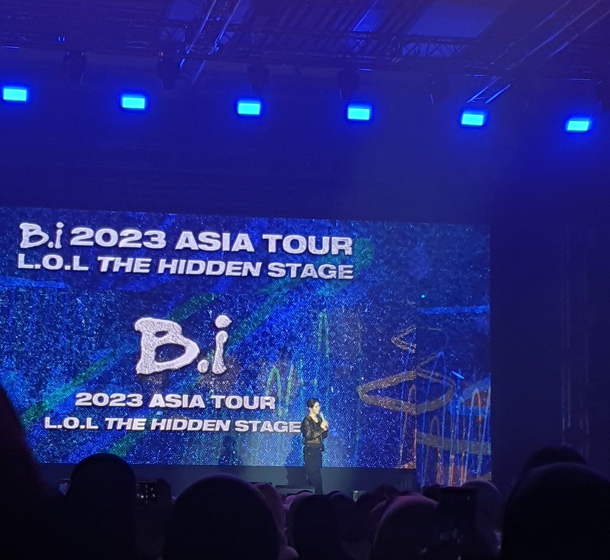 riestadian's tweet photo. We made it here yan don't worry😚🤝 @ my 21 year old-self https://t.co/kEqFWFLdcz