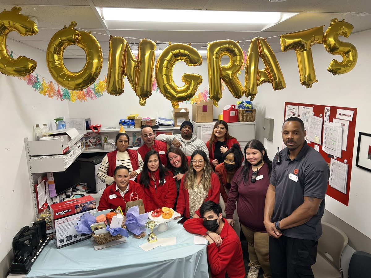 Nina Howland tweet media