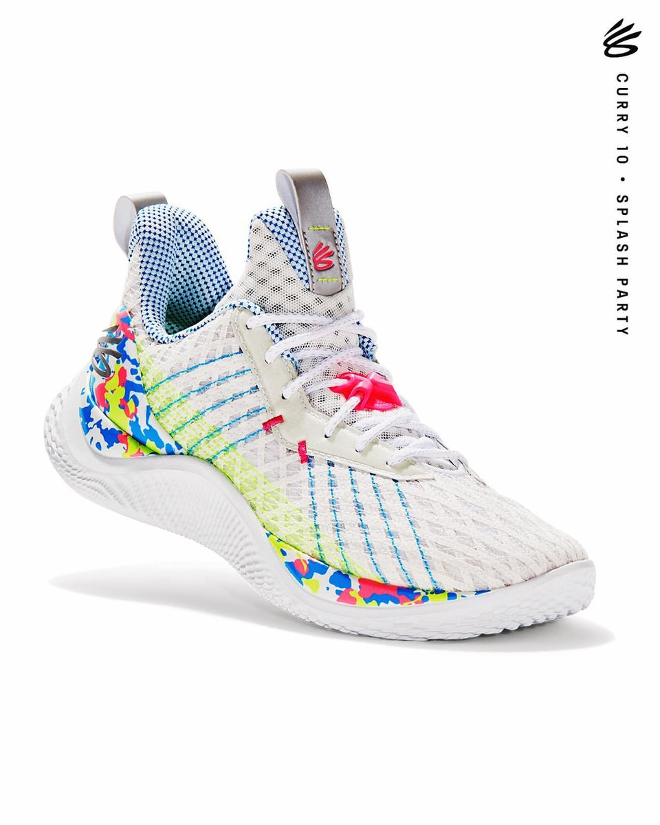 TicoisTocory's tweet photo. 2K recently dropped the @StephenCurry30 Curry 10 in @NBA2K. So I rushed to the Shoe Creator &amp; Created them in NBA 2K23. Oh yeah, remember the ATD Accessories?📸 #NBA2K23 #NBA2K23ATD #NBA2K23Updates #TicoisTocory https://t.co/Ze5Tt4QEHu