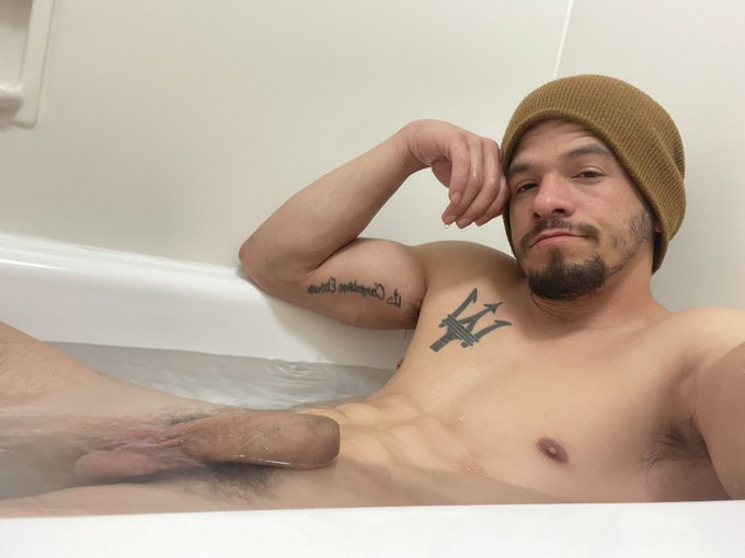 Wats up doc https://t.co/cYhLSWAkJs