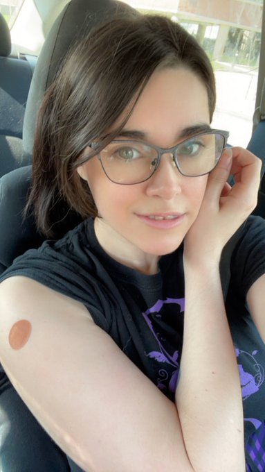 Vaccines are sexy 🥵 https://t.co/3cDAyeg2nA<a href="/tag/begaydocrimes"class="tags"><span>#begaydocrimes</span></a>