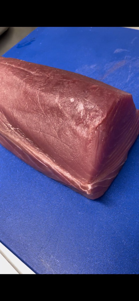 Chef_Mikebache's tweet image. Sashimi grade tuna with my cucumber kimchi, wasabi, and finished with pickled ginger @BristolBears .👨‍🍳
.
#bristolbears #sushi #performancechef #gallagherprem #trainingground #freshfood #cookingwithme #sportnutritionist #nutrition #snacks #trainingsnacks #guthealth #gut