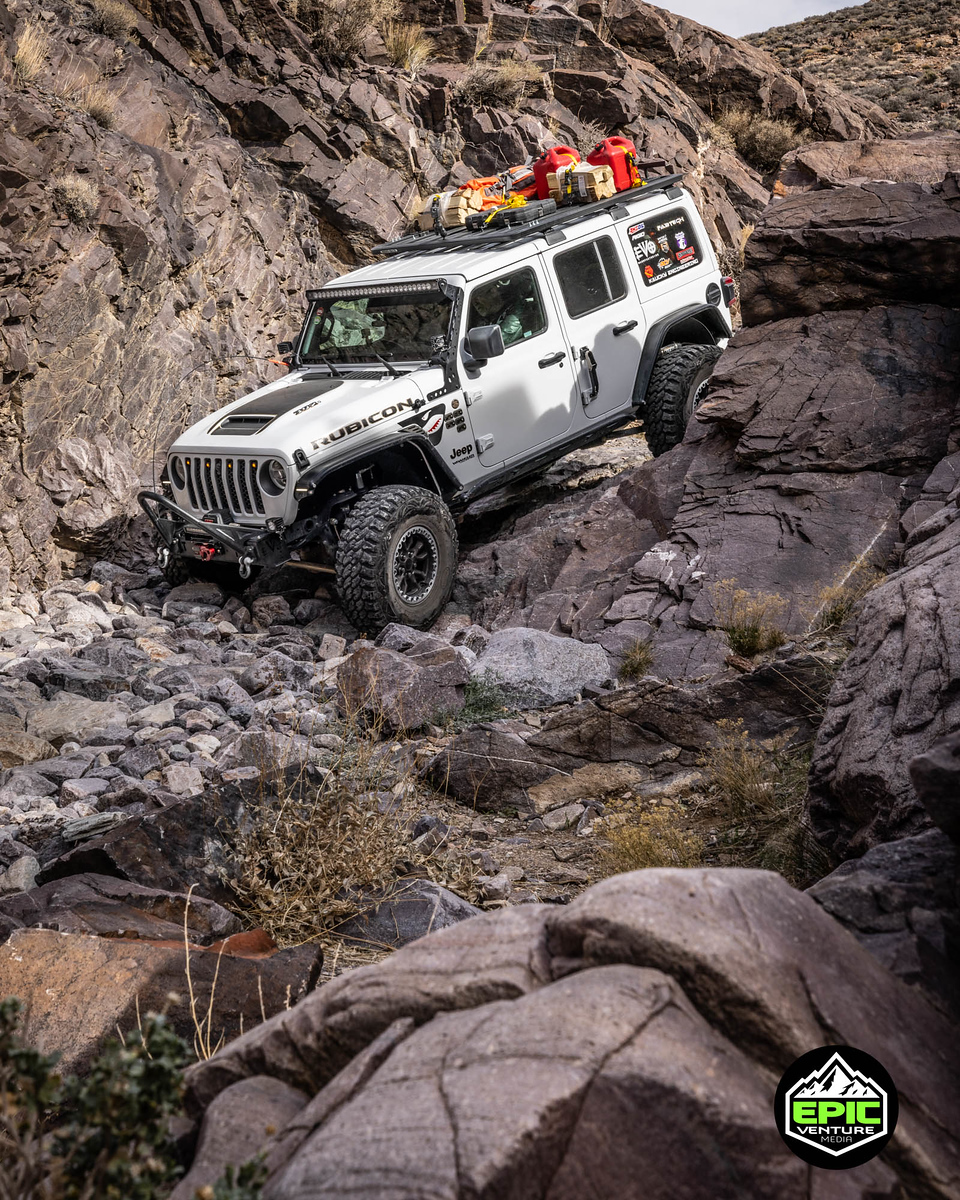 desertjeeper's tweet image. Pic of the 392 coming off the bottom of the waterfall on Echo Canyon, Death Valley National Park. Photo by Rob Riigen Photography robrphoto.com #metalcloak #procomp #evomfg #RCV #warn #rhinorack #fox #g2 #rigidindustries #jeep #wrangler #jeeplife