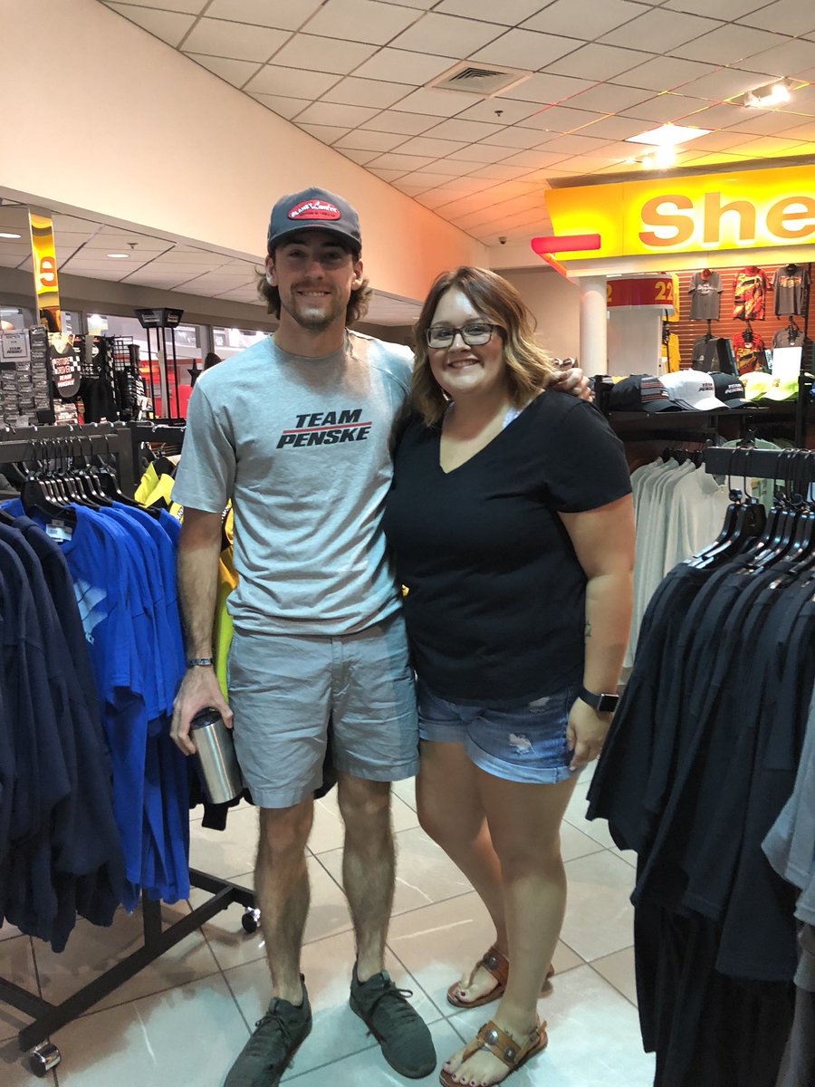 brownbre9's tweet photo. @Team_Penske Ryan Blaney! @Blaney https://t.co/lni5qHz1B9