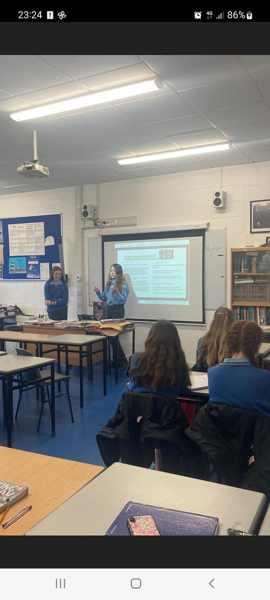 Maryosull95's tweet photo. 3rd year students presenting their @ECOUNESCO YEA project "Not so Frank and Honest" to 1st year Geography students @KinsaleComSch! Best of luck in the Semi Final girls 👏 🌍 https://t.co/0ZQaEgfmuF