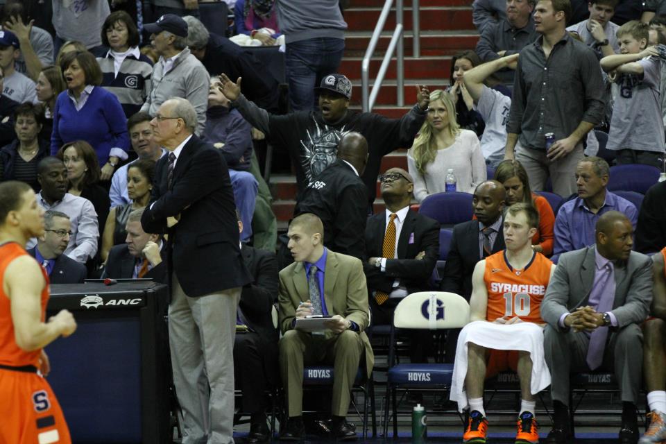 american1828's tweet image. That's my guy there Adrian Autry. Great person, husband, father &amp;amp; coach! Worked with him at the Hoopgroup camp when he was at Paul VI! I Gave #Syracuse fits behind their bench @TaylorTannebaum @MarkPacker #funtimes @accnetwork #ACCPM