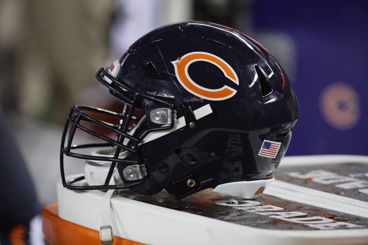Bears are trading the No. 1 pick to the Panthers for compensation including multiple first-rounders, per <a href="/RapSheet/">Ian Rapoport</a>