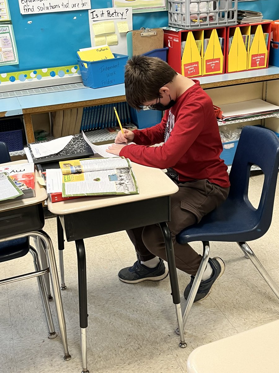 jenifer_crisp's tweet photo. Today we reflected on our reading and writing and used our success criteria to make improvements! 😍@kellyaoconnell #FocusedFriday https://t.co/RmcVOWJUXP