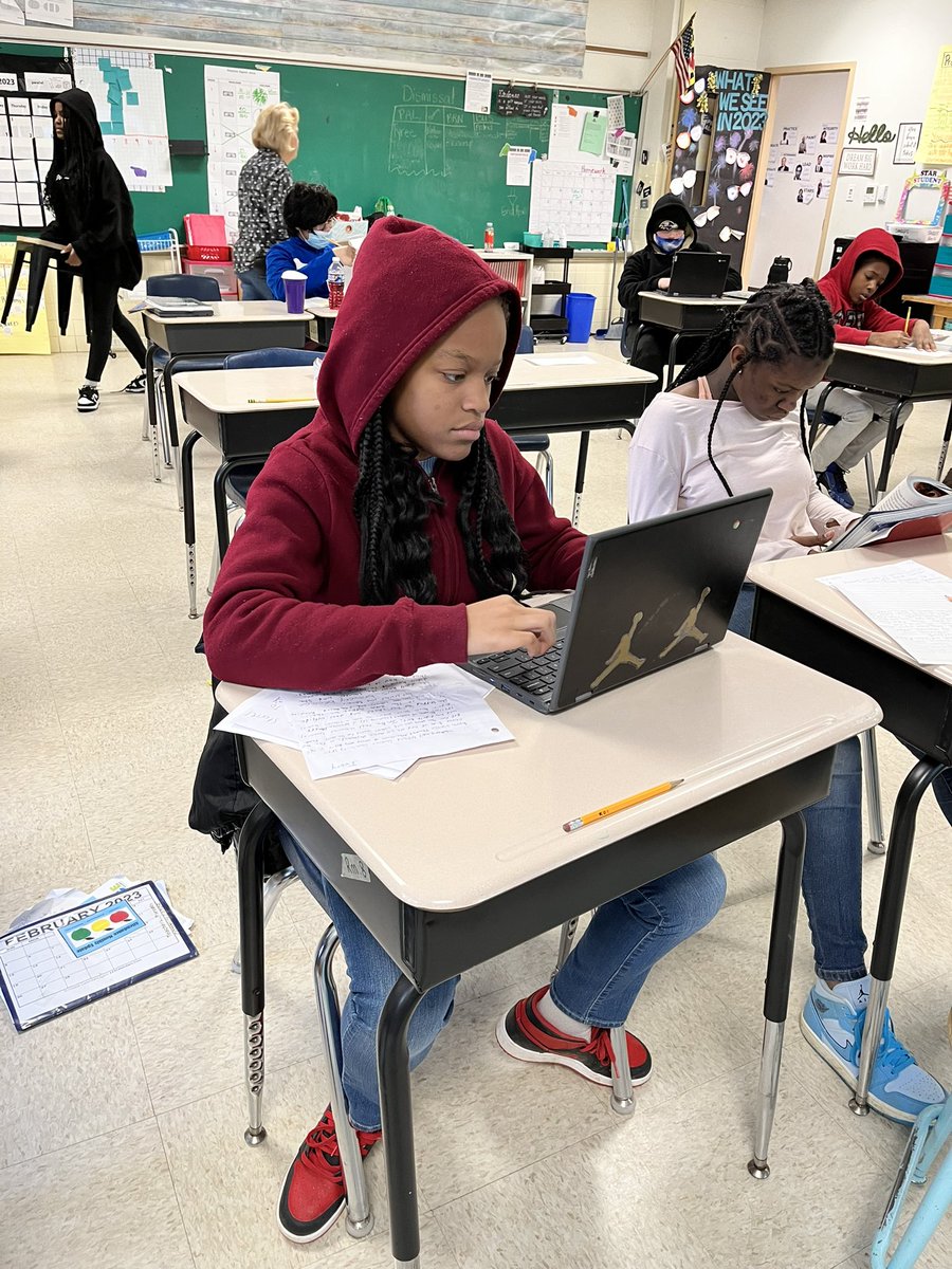 jenifer_crisp's tweet photo. Today we reflected on our reading and writing and used our success criteria to make improvements! 😍@kellyaoconnell #FocusedFriday https://t.co/RmcVOWJUXP