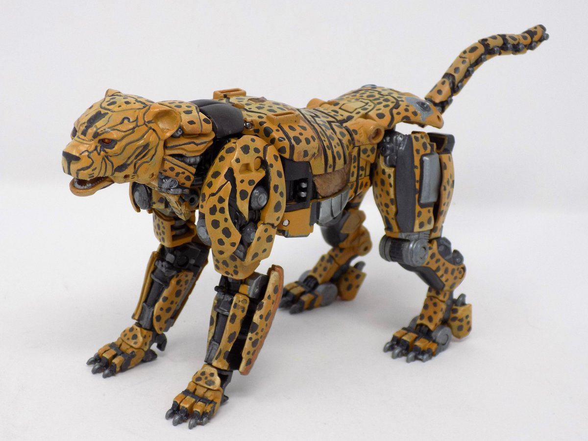 "Studio Series: Rise of the Beasts- Maximal Cheetor"
The word is spot-on smooth.  It's a crime!
(Retweets appreciated as always!)