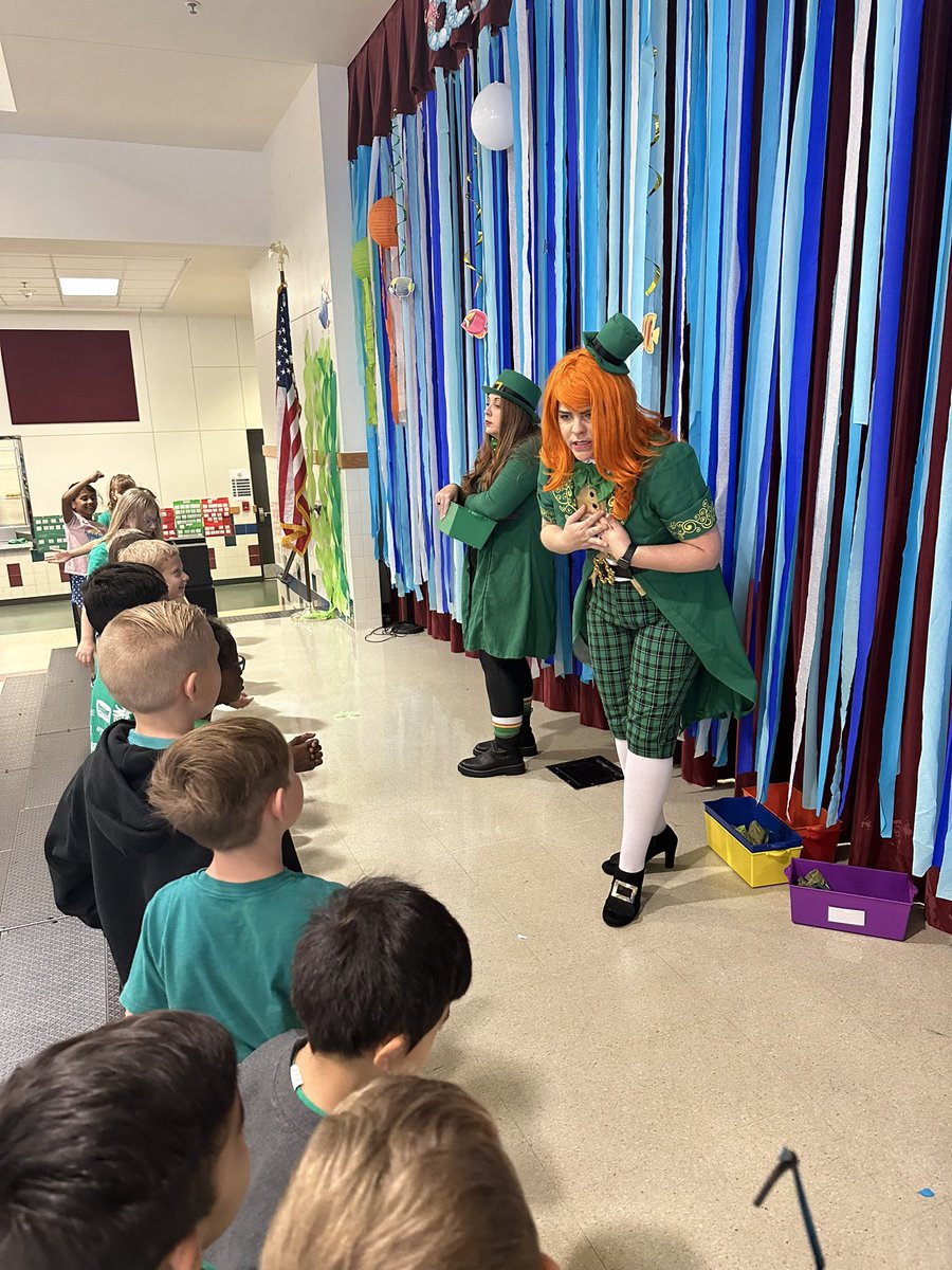 Ashley Vinz tweet media