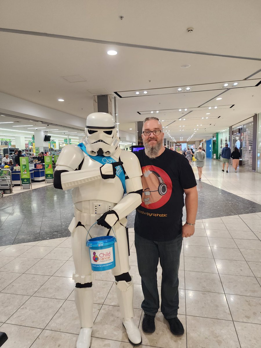 Pyrophobic (@pyrophobic_nz) on Twitter photo Not everyday you run into a Stormtrooper at your local shopping center #tweetfleet Not everyday you run into a Stormtrooper at your local shopping center #tweetfleet