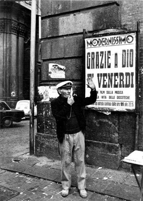 La Napoli di Bellavista Negli scatti di Luciano De Crescenzo che ritrae le tante espressioni della sua città #vintage #photo . . . 📷 Luciano De Crescenzo