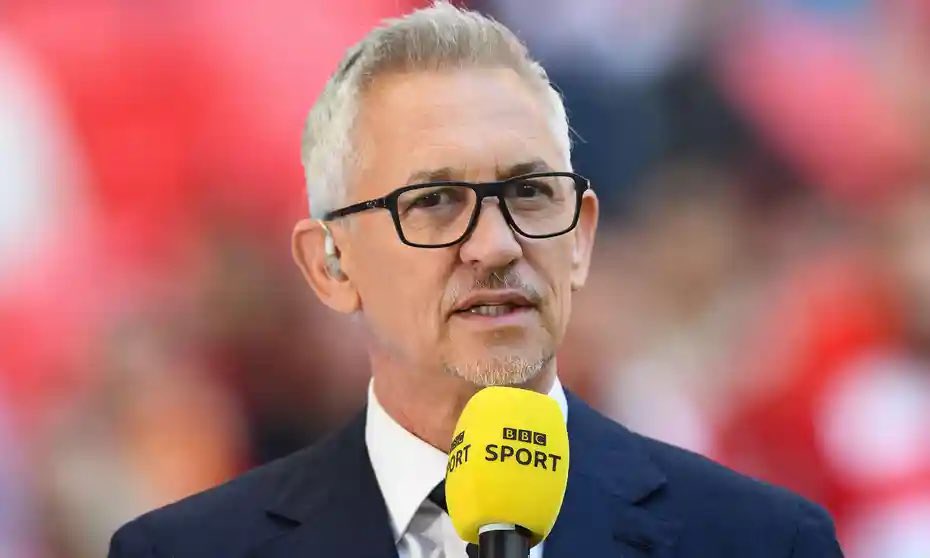 BarronMedia's tweet photo. I get paid by the #BBC, although I’m in in a league a million miles from @GaryLineker. I also regularly Tweet criticisms of a government that has proved itself to be inept, dishonest, reckless, and uncaring. Should I be taken off air? Where should the line be drawn? https://t.co/xIE7XwUjap