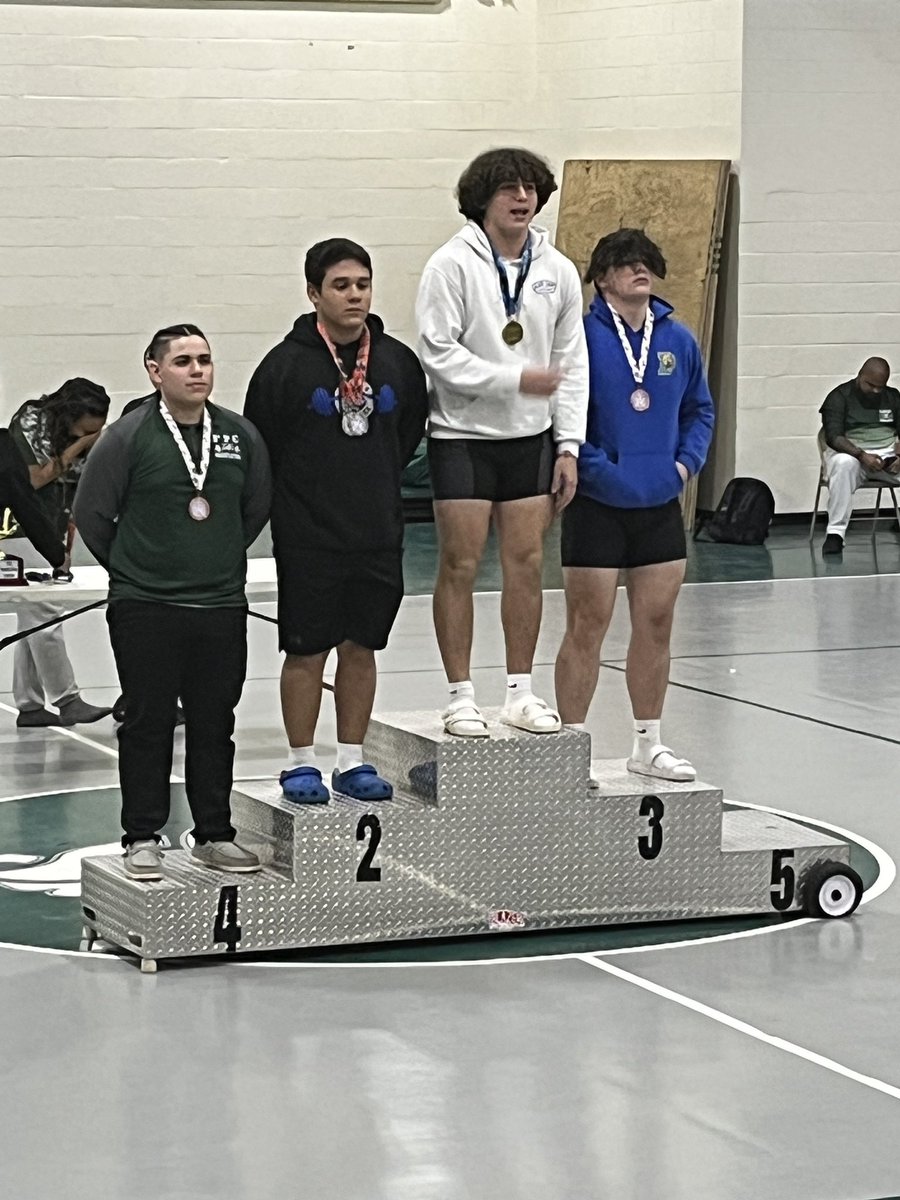 Deltona Weightlifting (@dhs_ironpack) on Twitter photo Thomas Berrios Placed Secondπ₯in the Conference at Olympic and Traditional Lifts πΊβοΈ. Thomas Berrios Placed Secondπ₯in the Conference at Olympic and Traditional Lifts πΊβοΈ.
