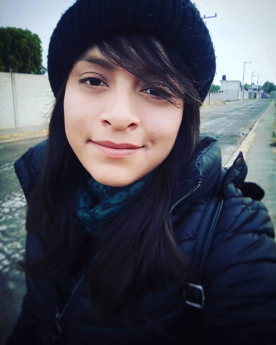siwapaz's tweet photo. Hace unos minutos, un juez de los Juzgados de Otumba, #EdoMex, acaba de dictaminar una SENTENCIA VITALICIA para Luis Iván, el feminicida de Sandra Karina Garcia Alemán: “Mi hija no merecía menos, era una gran mujer”, señaló la señora Antonia García Alemán. #JusticiaParaKary 🔥💜 https://t.co/1VHNIBZPq4