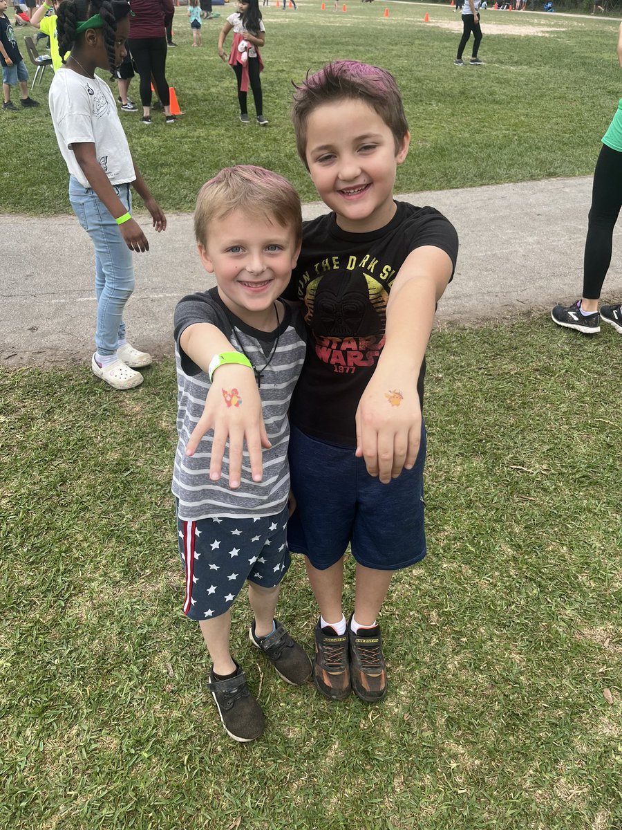 I wished I had taken more pictures! We were so busy having fun &amp; winning MOST SPIRITED! 🏆 <a href="/HumbleISD_EGE/">Elm Grove Elementary</a>