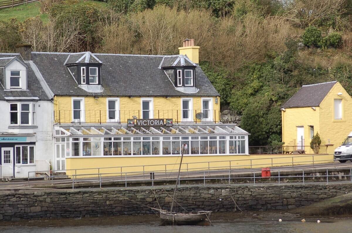 rightbizUK's tweet image. The Victoria Hotel
Tarbert, Argyll and Bute
Freehold Price: £265,000
rightbiz.co.uk/buy_business/f…
 
  #hotels  #developmentsites  #bars  #argyllandbute  #tarbert  #businessforsale