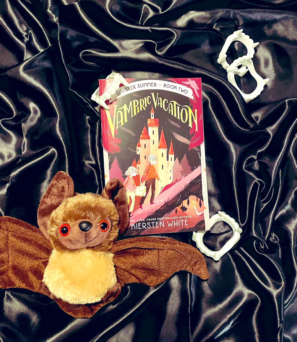 OctoberJonesCo's tweet photo. We are firmly in #MidGrade land & we’re on holiday with Book 2 of @kierstenwhite #SinisterSummer series #VampiricVacation! Will you make it out of the Sanguine Spa alive and into #CampCreepy? Let me know if you survive…or not🧛🏼♀️ https://t.co/kGVXn5UFMc