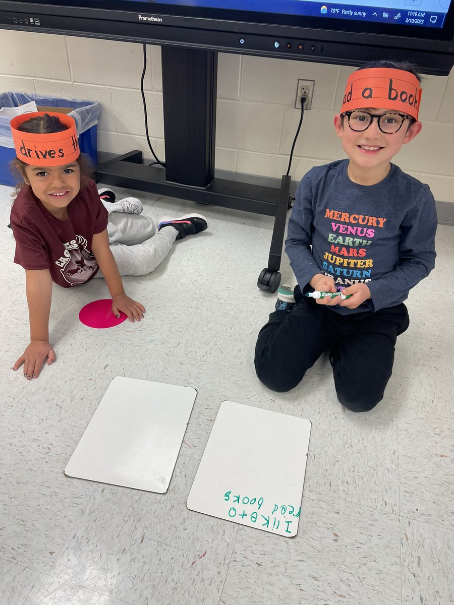 jmitkows1's tweet photo. You read my crown and I’ll try to write it! Kinders had fun reading and writing sentences today!
#LRelem https://t.co/bhRsvtdREk