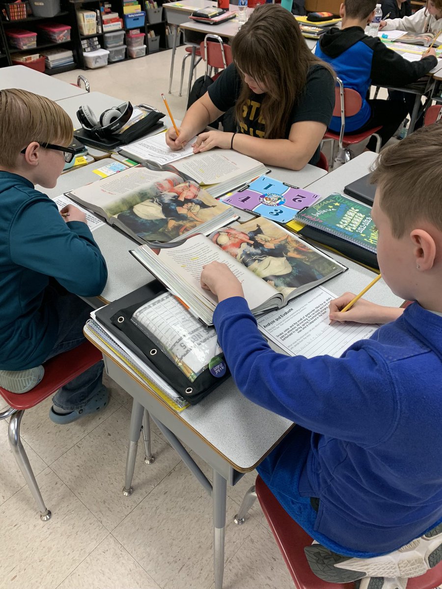 penny871's tweet photo. Students digging deeper into their text using questioning and text evidence to back up their answers #kedcCRRSADL https://t.co/ttbd5UbVnI