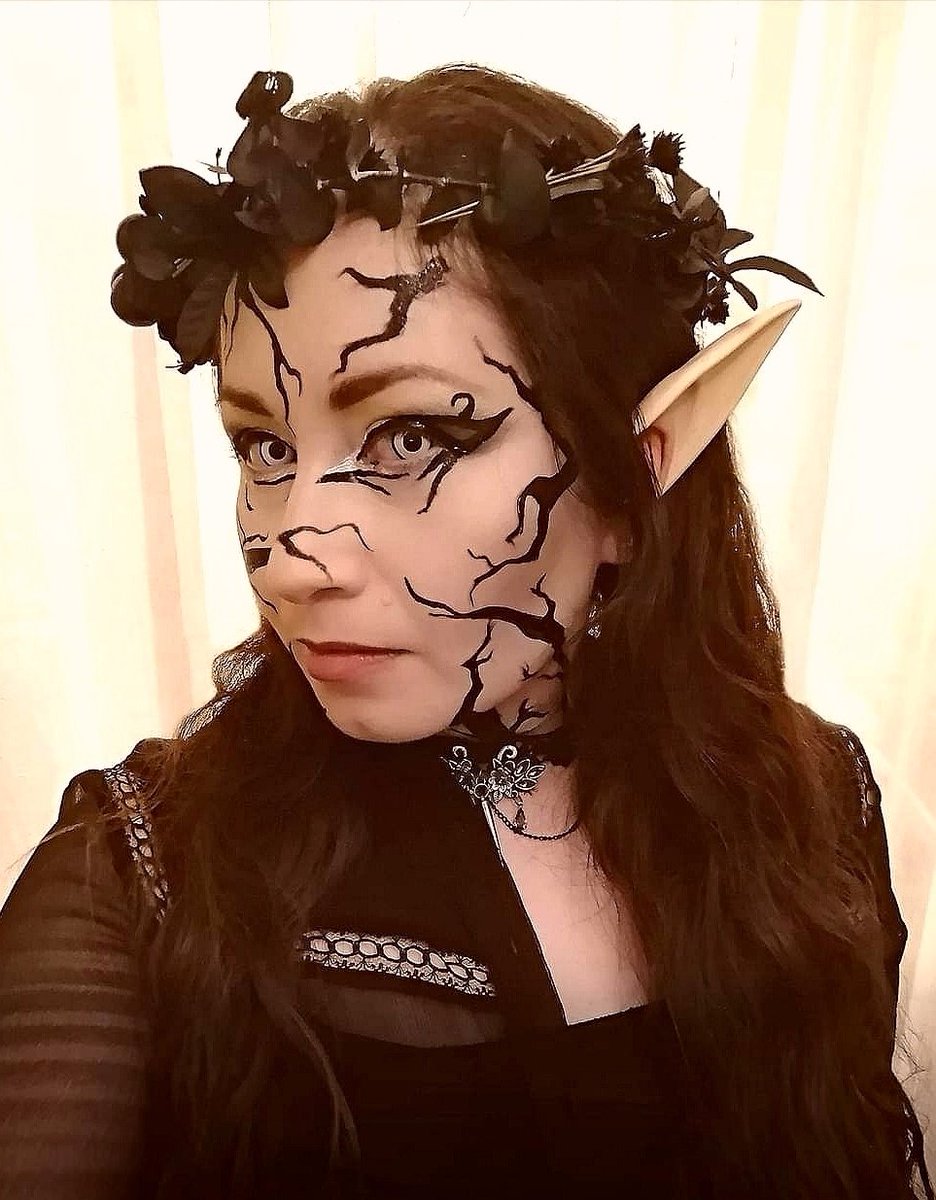 BCmagical's tweet photo. #NuevaFotoDePerfil

#elfa #elfaoscura #elfagotica #elf #darkelf #gothicelf https://t.co/4DCRuNxDg5