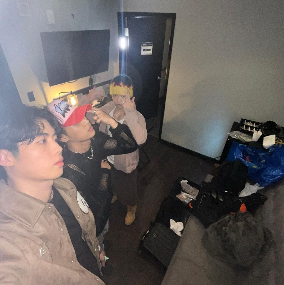 KHHBOYS's tweet photo. sik-k x jmin x haon https://t.co/uHQCQmFg9J