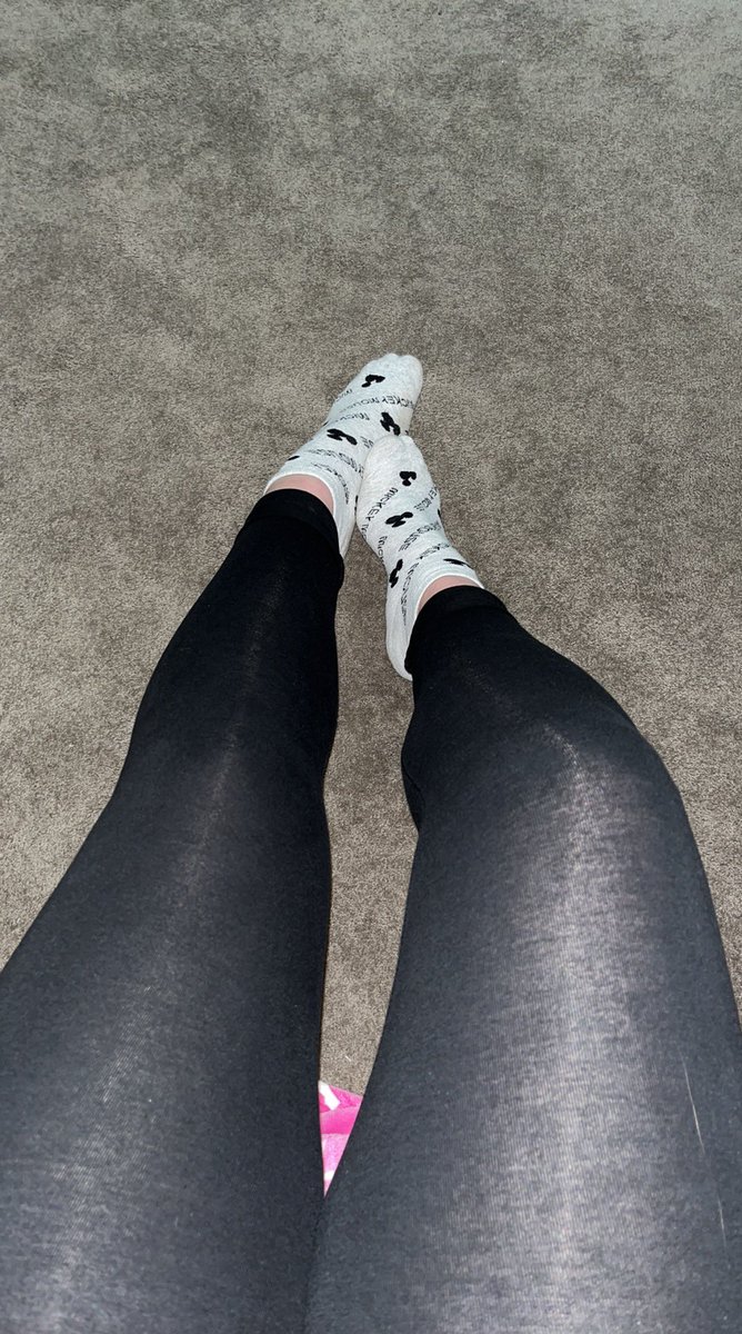 lau19065's tweet photo. Get on my onlyfans! 💓 first 100 subscribers get a 1 week free trial, definitely something you don’t want to miss….
https://t.co/nohe6CIu9j

#onlyfansfootfetish #onlyfans18 #dirtyfeet #footfetish #footfetishgirl #socksfetish #barefootfetish #OnlyFans #footslave #OFgirls #slave https://t.co/KxqNbjtA6m