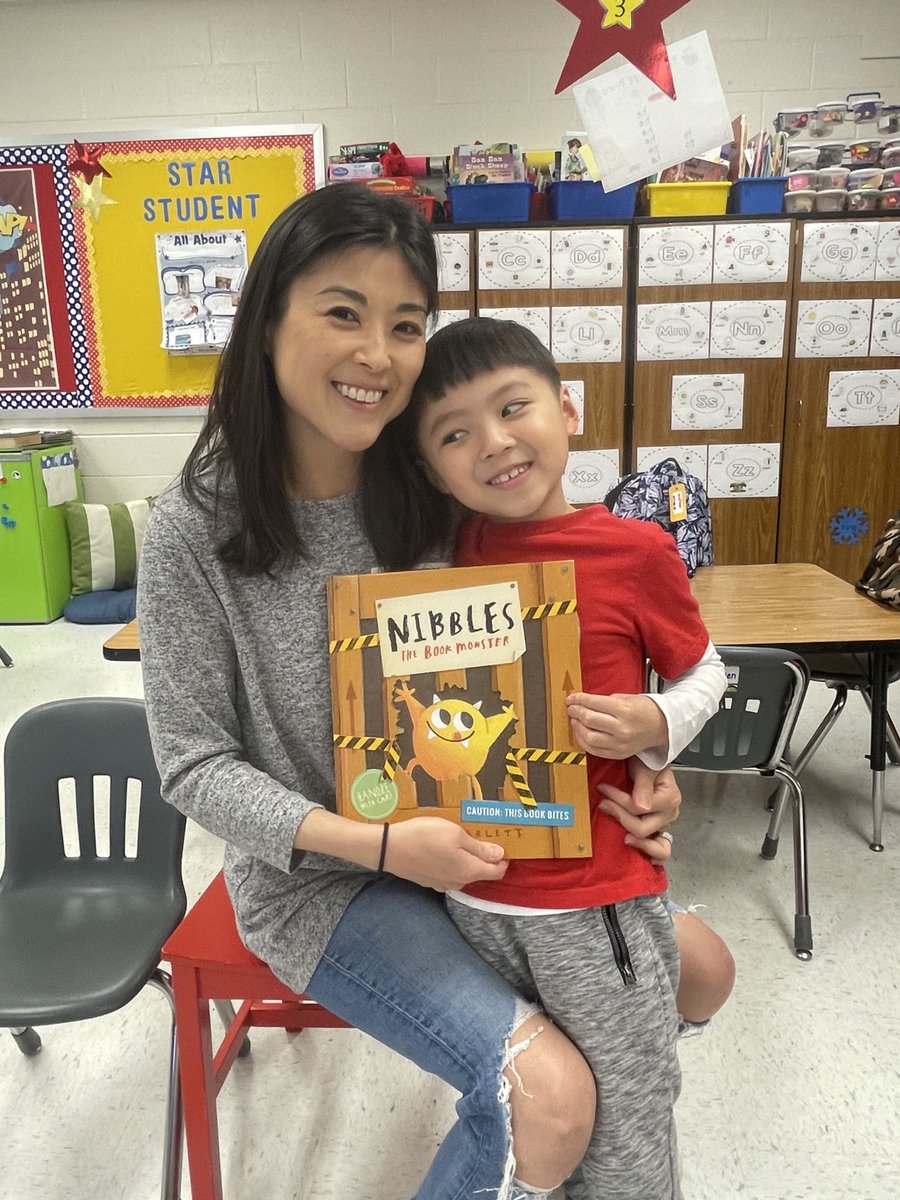 jmitkows1's tweet photo. We LOVE our Thursday Mystery Readers!!! #LRelem https://t.co/t2X8sEdWQM