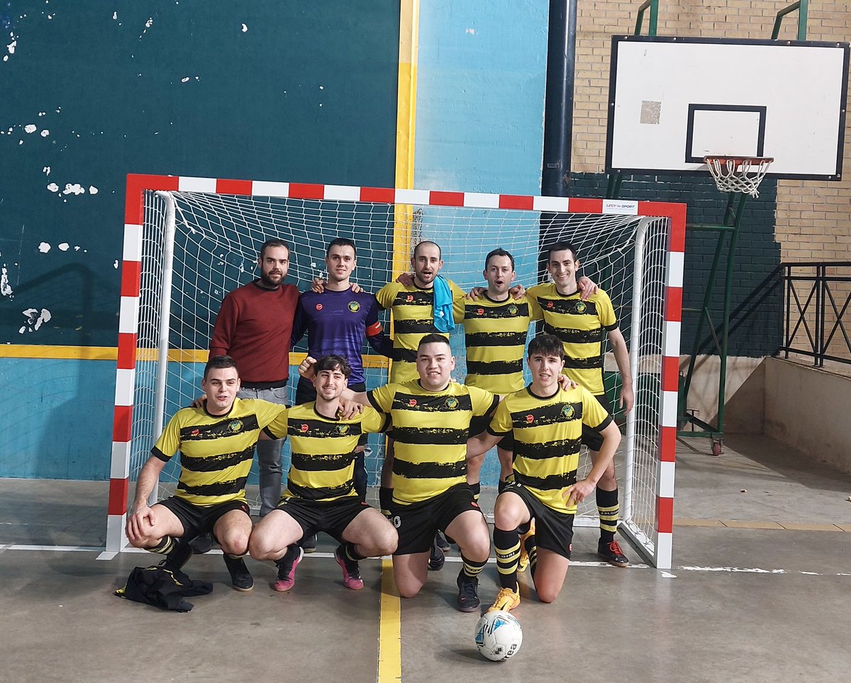 Garaipena!!! Etxeko bigarren garaioena jarraian!! Afari legeak tinko!!! #Ausozi #geldiezin
Emaitza:5-2
Golak:
⚽️⚽️ Enaitz
⚽️ Karratu 
⚽️ Xoni 
⚽️ Juan