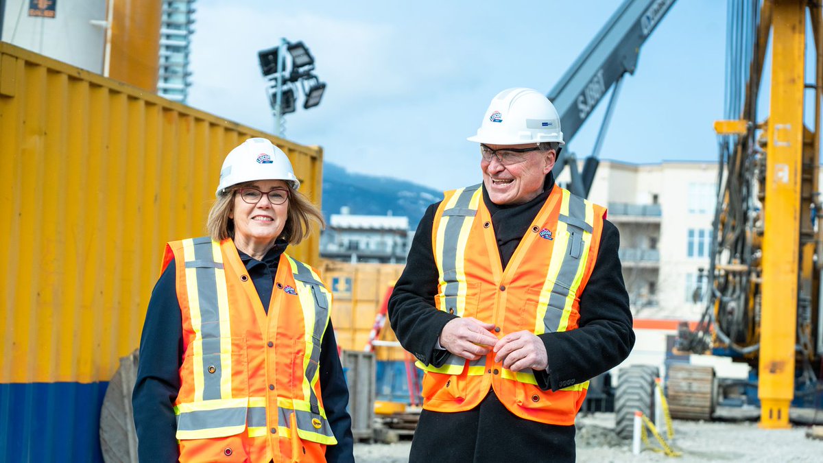 UBCO_Principal's tweet photo. I had the chance to visit the future site of UBCO Downtown today and see some of the initial site prep taking place. I was pleased to be joined by @MayorTomDyas and to provide him with an update on the project. https://t.co/my2ADkslS6