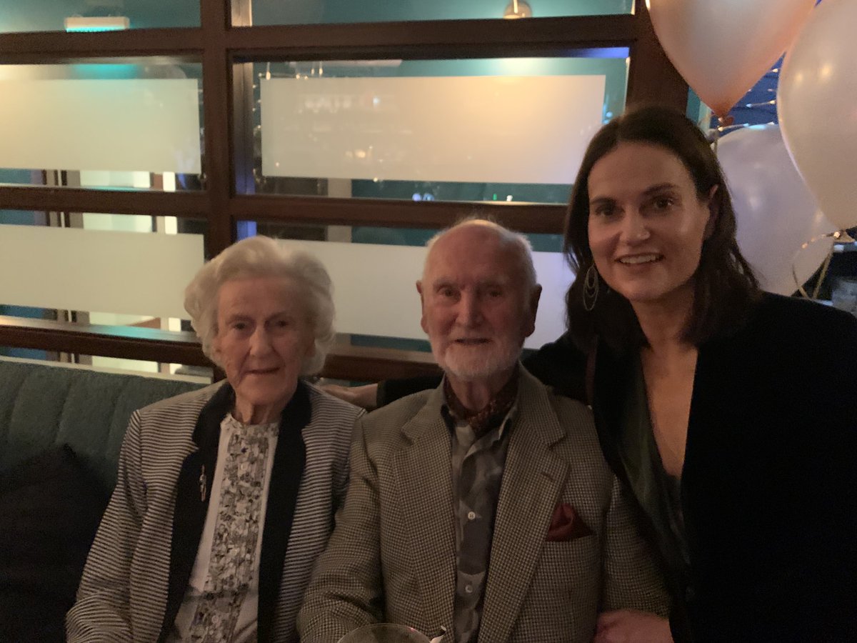 lilycogan tweet media