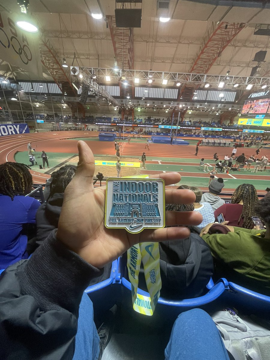 EthanxDixon's tweet photo. 🚨 New PR Alert  🚨

📢 What up New York? @NikeInvitational @ArmoryNYC BRINGING HOME THE SILVER! (With a hip injury) Cleared 6.475! @MITCTX @JUMPSmartTexas https://t.co/DlvGX6VNu1